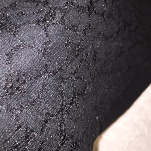 Black T-shirt - Picture 2 of 2